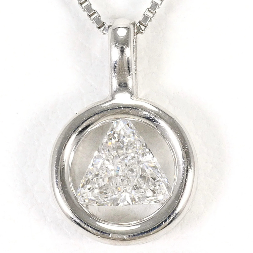 PT900 Platinum / PT850 Necklace with 0.28ct Blue Diamond (no carat marking), ...